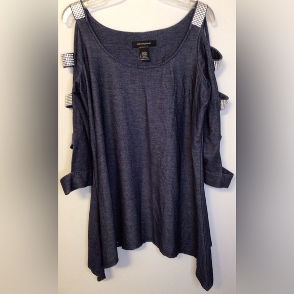 Laura Ashley Tops - Ashley Stewart open shoulder Cutout Flare Sleeve Top Size 14/16